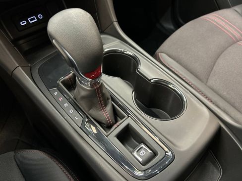 Used 2024 Chevrolet Equinox RS FWD image 23