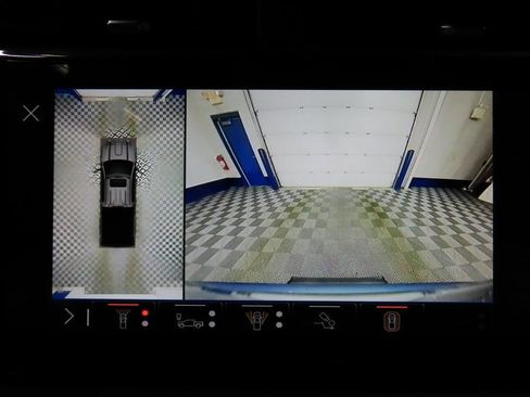 Used 2024 GMC Sierra 3500 Denali w/ Denali Reserve Package image 14