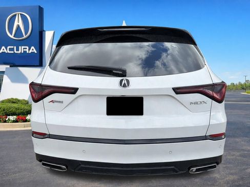 Used 2023 Acura MDX A-Spec image 6