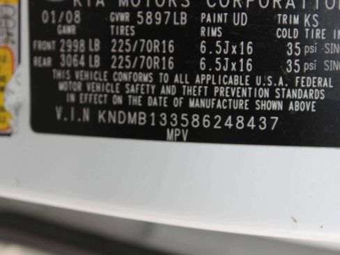 Used 2008 Kia Sedona w/ Convenience Pkg FWD image 12