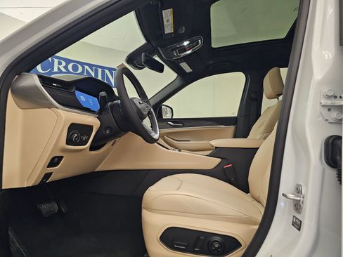 New 2026 Jeep Grand Cherokee L Limited image 14