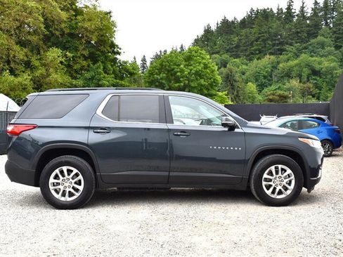Used 2019 Chevrolet Traverse LT w/ LPO, Floor Liner Package AWD/4WD image 6