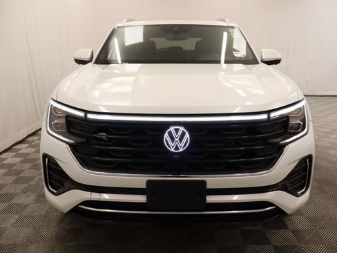 Used 2024 Volkswagen Atlas Cross Sport SEL Premium R-Line AWD/4WD image 4