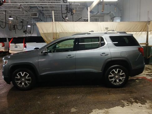Used 2020 GMC Acadia SLE w/ Driver Convenience Package image 5
