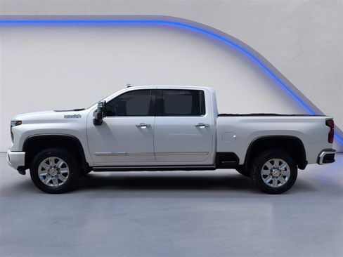 Used 2024 Chevrolet Silverado 2500 High Country w/ High Country Premium Package AWD/4WD image 12