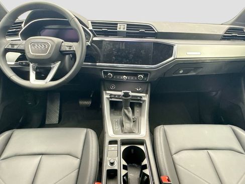 Used 2025 Audi Q3 2.0T Premium w/ Convenience Package image 13