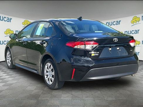 Used 2024 Toyota Corolla LE FWD image 4