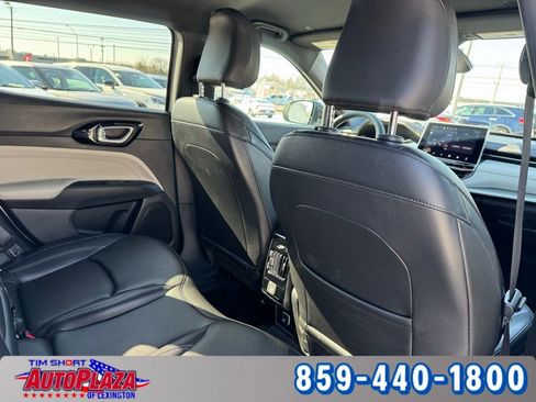 Used 2025 Jeep Compass Limited image 43