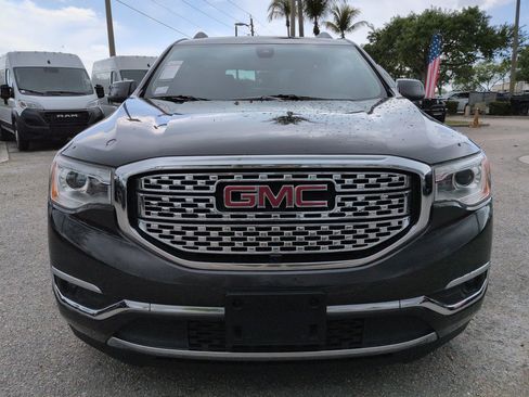 Used 2019 GMC Acadia Denali w/ Technology Package AWD/4WD image 3