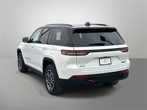 Used 2022 Jeep Grand Cherokee Trailhawk image 28