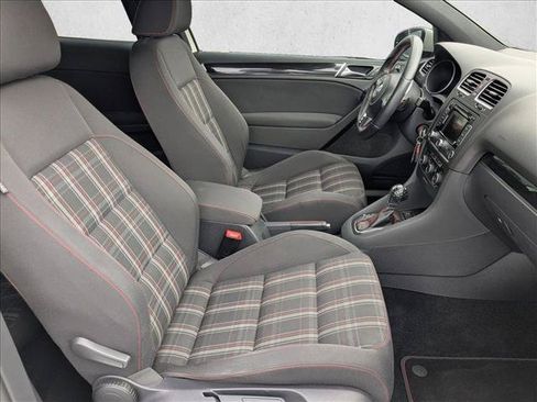 Used 2013 Volkswagen Golf 2-Door FWD image 16