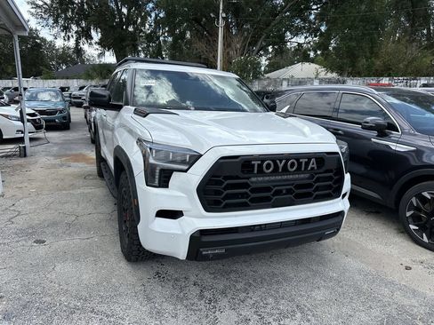 Used 2025 Toyota Sequoia TRD Pro AWD/4WD image 5
