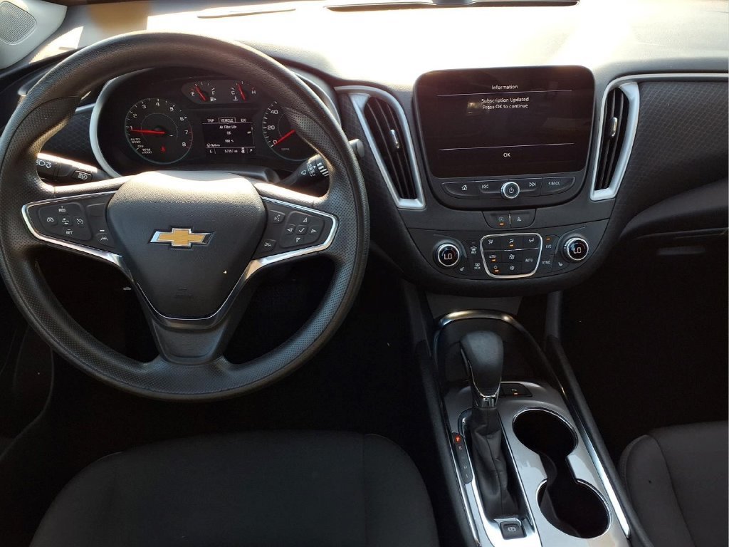 Used 2024 Chevrolet Malibu LT FWD image 12