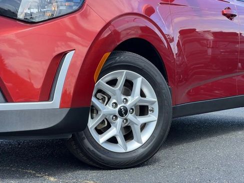 Certified 2023 Kia Soul S FWD image 2