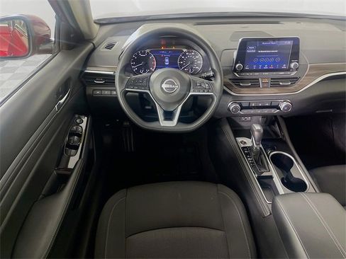 Used 2023 Nissan Altima 2.5 SV image 21