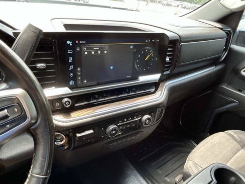 Used 2024 Chevrolet Silverado 3500 LT w/ Convenience Package AWD/4WD image 38