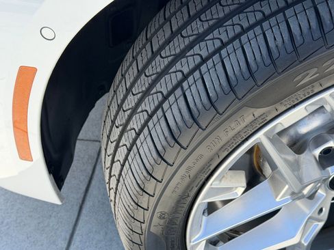 Used 2025 BMW 330i Sedan w/ Convenience Package RWD image 19