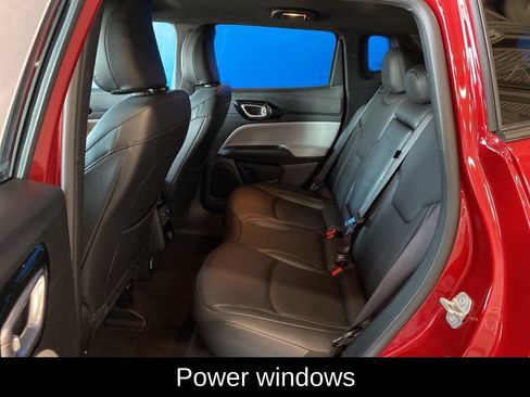 Used 2025 Jeep Compass Limited AWD/4WD image 11