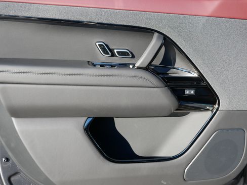 New 2026 Land Rover Range Rover Sport Dynamic SE image 4