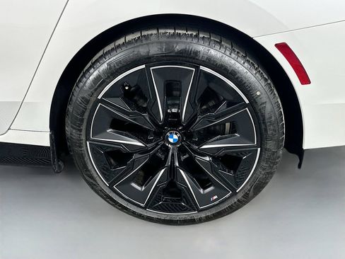 New 2026 BMW i7 eDrive50 w/ M Sport Package image 23