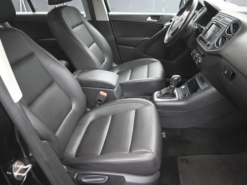 Used 2017 Volkswagen Tiguan S AWD/4WD image 31