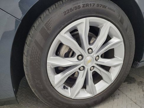 Used 2020 Chevrolet Malibu LT FWD image 31