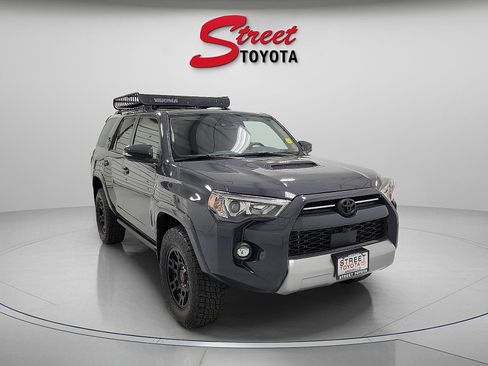 Certified 2024 Toyota 4Runner TRD Off-Road Premium image 5