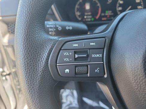 Used 2025 Honda CR-V EX image 30