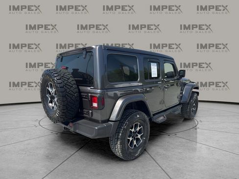 Used 2022 Jeep Wrangler Unlimited Sahara w/ Cold Weather Group image 5