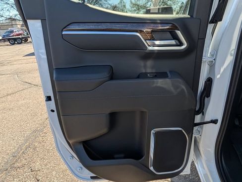 New 2026 GMC Sierra 1500 SLE AWD/4WD image 34
