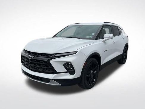 Certified 2023 Chevrolet Blazer LT w/ LPO, Black Grille Bar Package AWD/4WD image 12