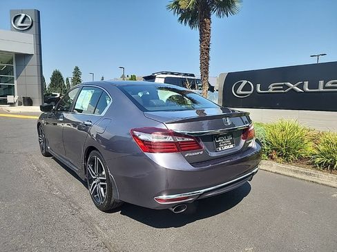 Used 2017 Honda Accord Sport image 3