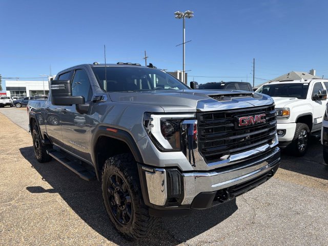 Used 2025 GMC Sierra 2500 Pro w/ Convenience Package AWD/4WD image 4