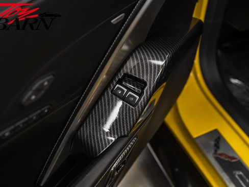 Used 2015 Chevrolet Corvette Z06 w/ 2LZ Preferred Equipment Group image 28