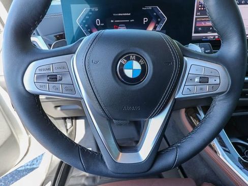 Used 2026 BMW X7 xDrive40i w/ Premium Package AWD/4WD image 17