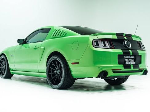 Used 2014 Ford Mustang GT Premium w/ Electronics Package RWD image 18