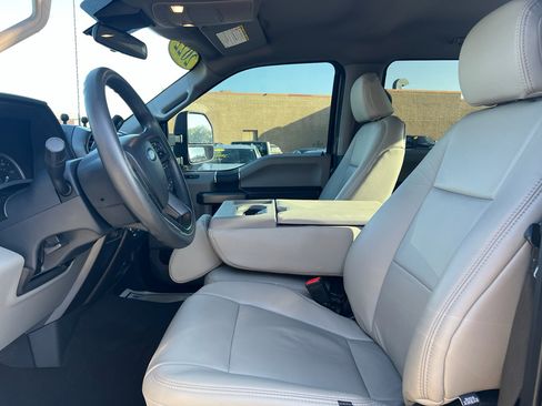 Used 2022 Ford F250 XLT image 9