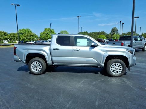 New 2026 Toyota Tacoma SR5 AWD/4WD image 2