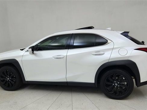 Used 2024 Lexus UX 250h FWD image 4