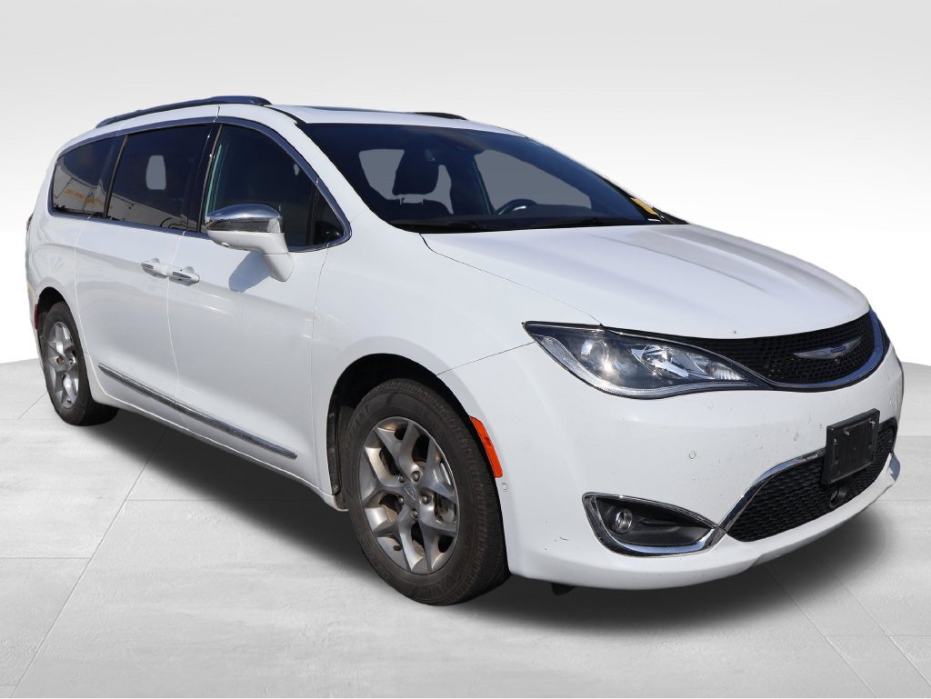 Used 2020 Chrysler Pacifica Limited w/ Advanced Safetytec Group FWD image 3