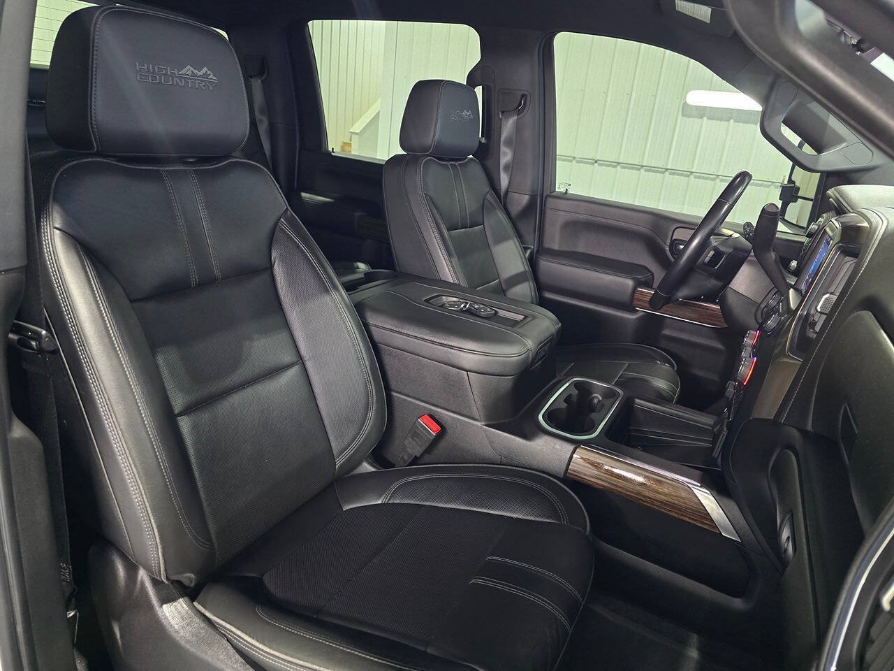 Used 2022 Chevrolet Silverado 2500 High Country AWD/4WD image 9