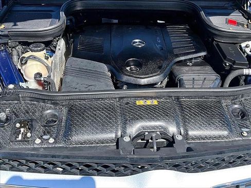 Used 2022 Mercedes-Benz GLS 450 4MATIC image 11