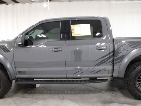 Used 2018 Ford F150 Raptor w/ Equipment Group 802A Luxury image 6