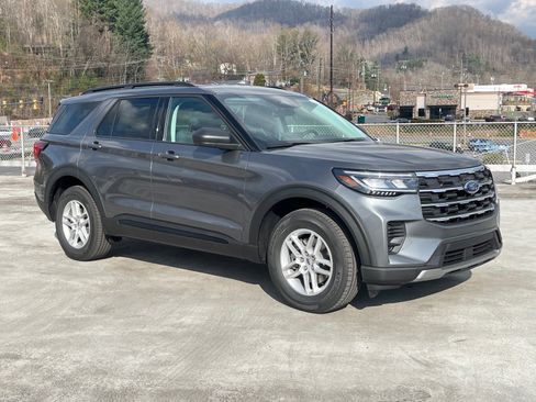 New 2026 Ford Explorer Active AWD/4WD image 1