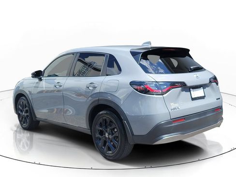 Used 2024 Honda HR-V Sport image 3