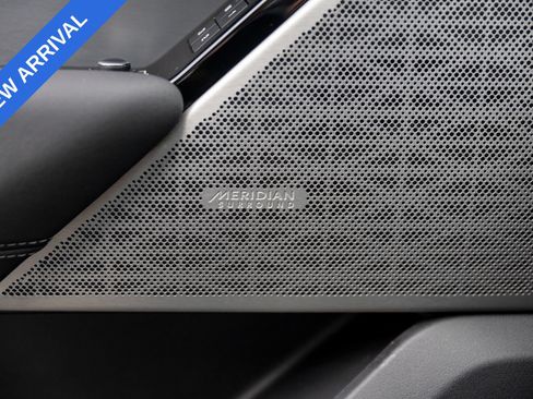 Used 2022 Land Rover Range Rover Velar R-Dynamic S AWD/4WD image 18