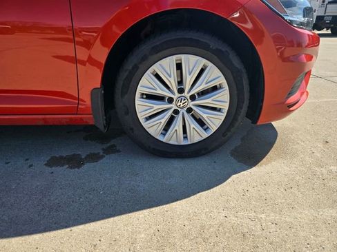 Used 2019 Volkswagen Jetta S w/ Driver Assistance Package image 12