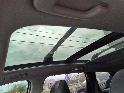 Used 2022 Hyundai Santa Fe Limited image 8