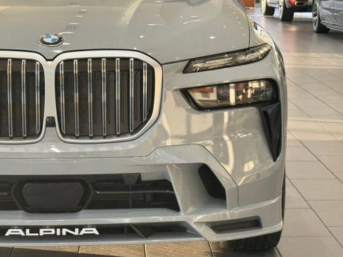 Used 2025 BMW ALPINA XB7 image 3