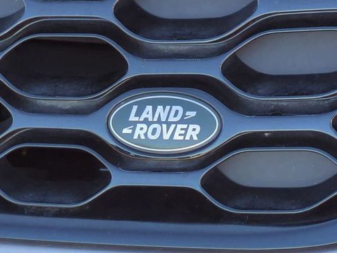 Used 2023 Land Rover Discovery S R-Dynamic image 10
